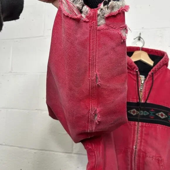 Vintage Carhartt Quilted Active Jacket “Red Aztec” J79 RED